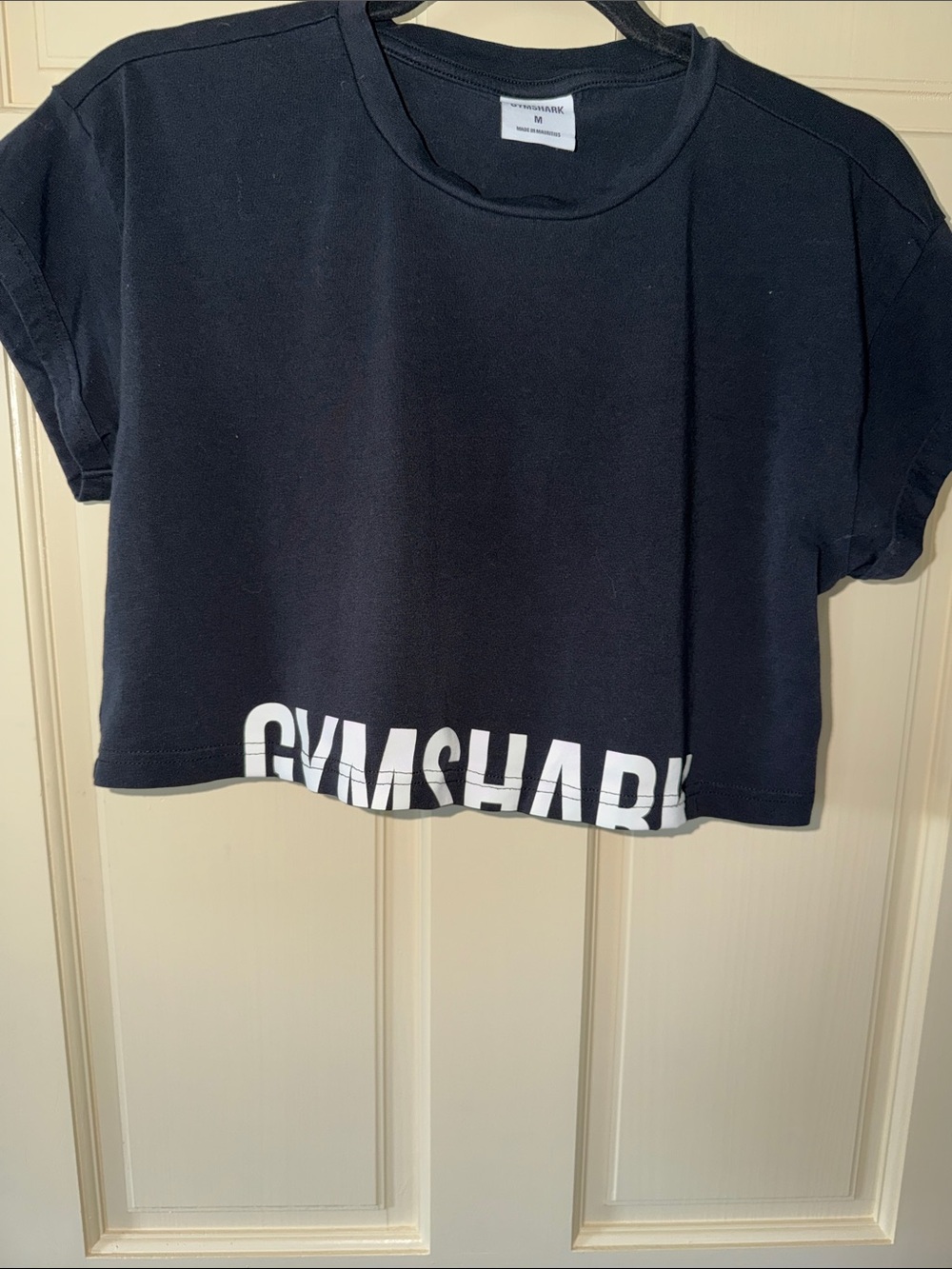Gymshark Black Cropped Logo Tee